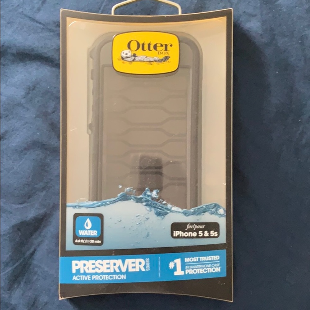Never used OtterBox iphone5
